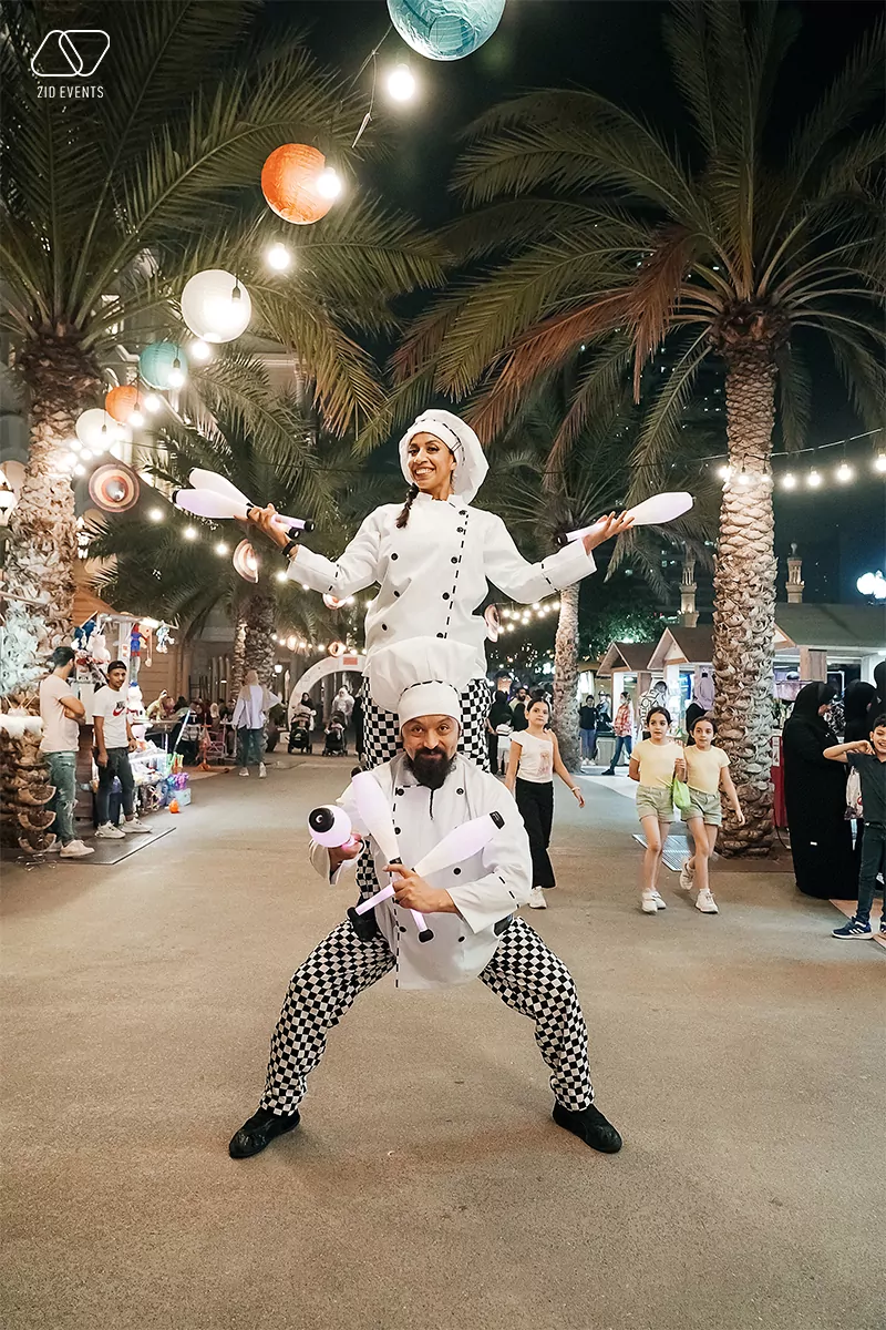 COOKS ACROBATS IN DUBAI