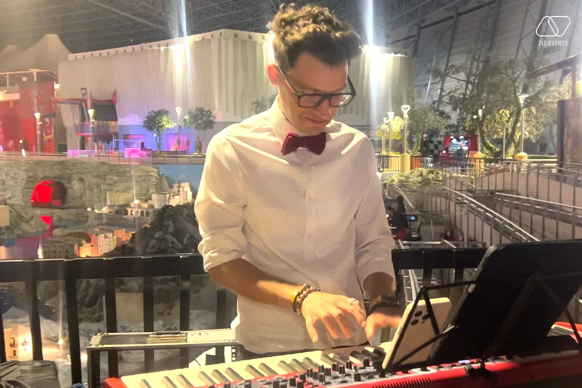 ITALIAN-STYLE-BAND-IN-DUBAI-1