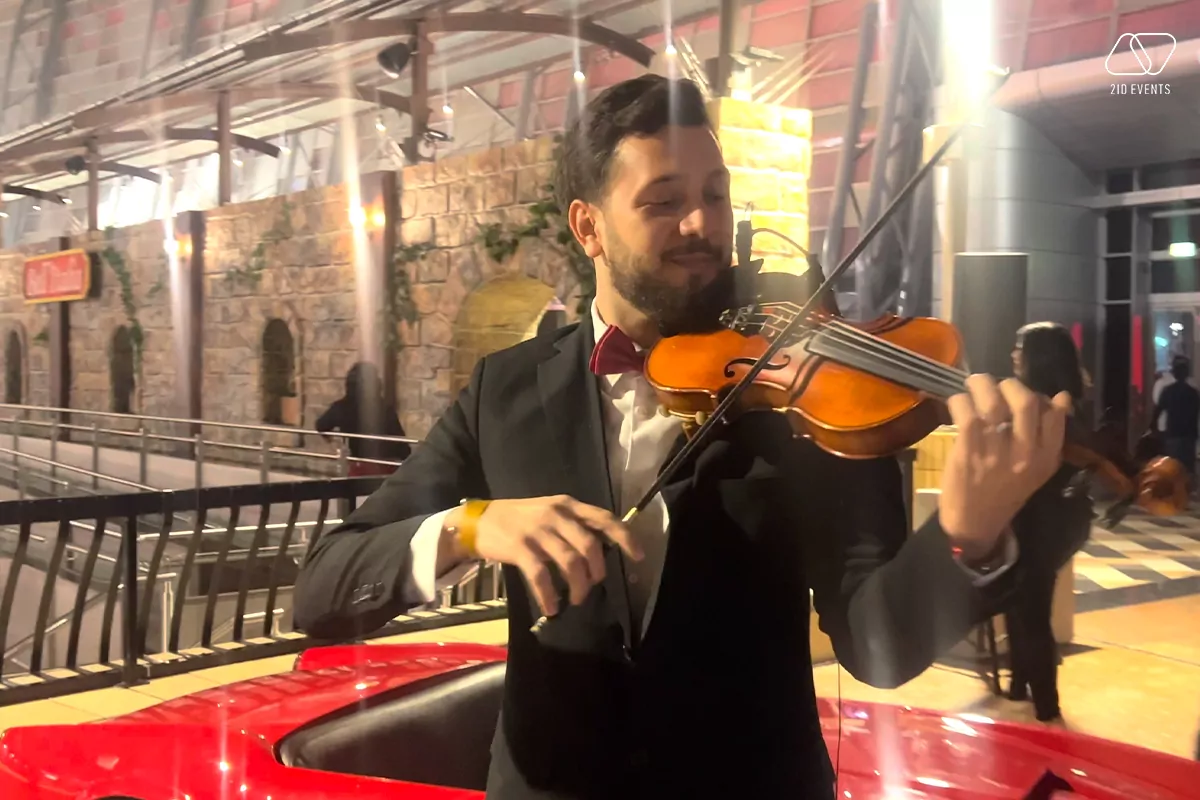 ITALIAN-STYLE-BAND-IN-DUBAI-2