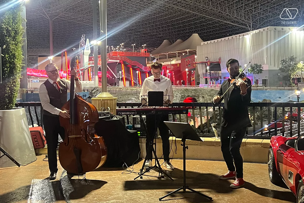 ITALIAN-STYLE-BAND-IN-DUBAI-4