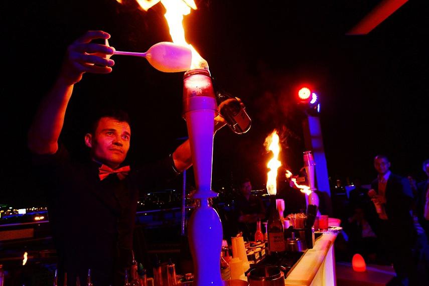 BARTENDERS-SHOW-IN-DUBAI-3.jpg