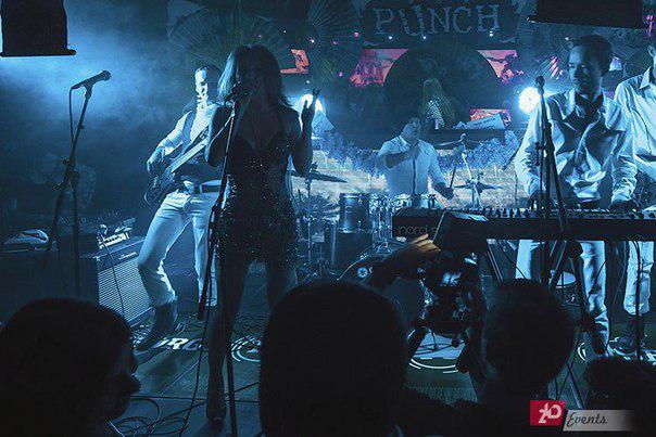 COVER QUINTET IN DUBAI